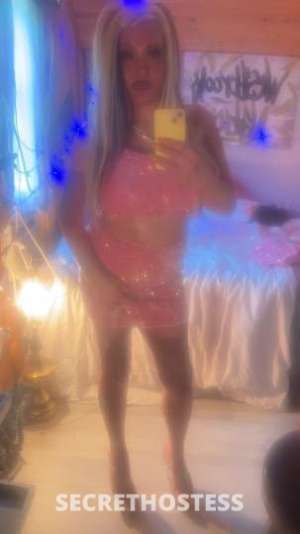 30 year old Escort in Memphis TN Classy sexy and blonde
