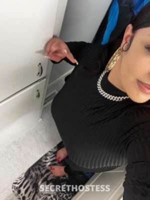 32 year old Latino Escort in Rochester MN Sexy Thick BBW Latina.. OUTCALLS ONLY