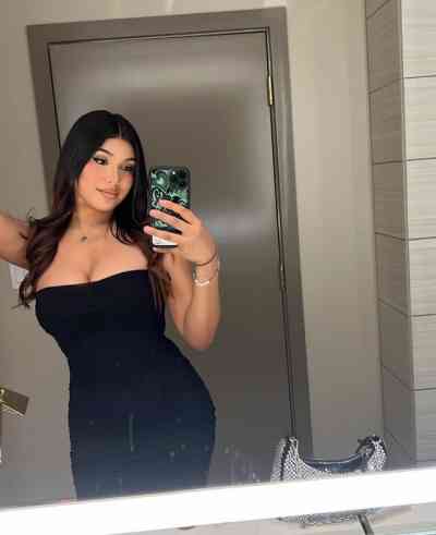 24 year old Escort in Rustaq Hello there I'm available for serious hookup service