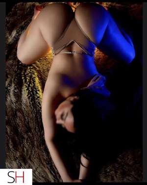 24 Year Old Colombian Escort Toronto - Image 2