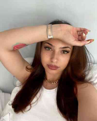 25Yrs Old Escort Hamra Image - 5