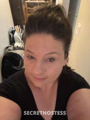Natalie 39Yrs Old Escort Edmonton Image - 2