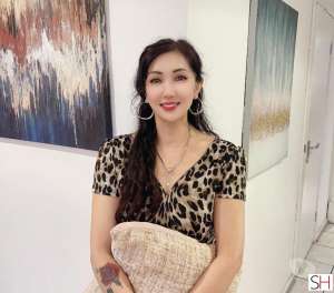 28 year old Chinese Escort in Coventry Relaxing Massages, Independent