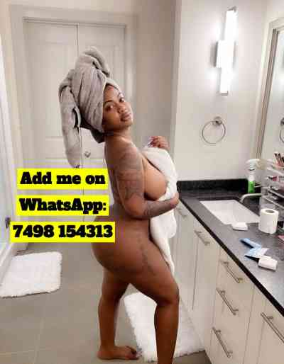 21 year old Black Escort in Birmingham I'm available for all services