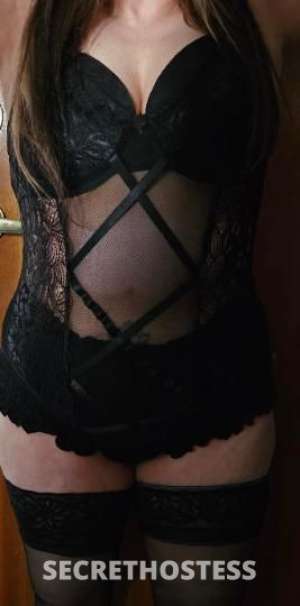 Jennifer 44Yrs Old Escort Hamilton Image - 3