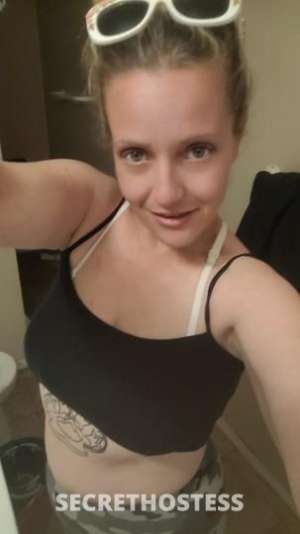 LaceyBanks 43Yrs Old Escort Calgary Image - 2