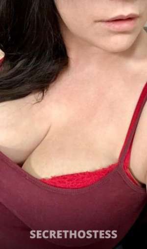 "BBW with a Sexy Classy Small Size and a Magic Mouth& in Oshawa