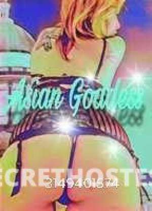 36 year old Asian Escort in Fayetteville AR Asian sensation