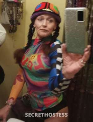 52 year old Italian Escort in Treasure Coast FL Playful and Passionate: Petite Italian Beauty for 