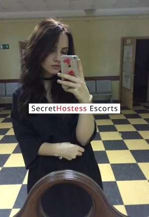 24Yrs Old Russian Escort Brown Hair green Eyes B Cup 50KG  in Paris