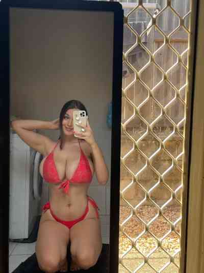 25Yrs Old Escort Hamra Image - 5