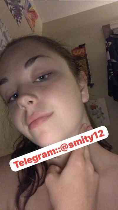 25 year old Escort in Cariboo I’m available for hookup services both In-call and out-