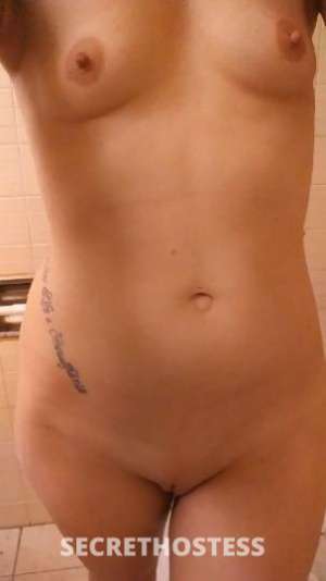 Slim trim little sexy body strawberry blonde hair green eyes in Eastern NC