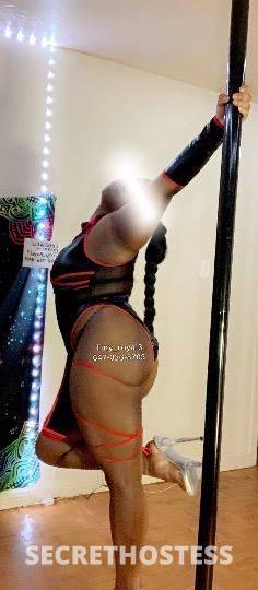 Tiny_royal3 23Yrs Old Escort Size 6 Oshawa Image - 1