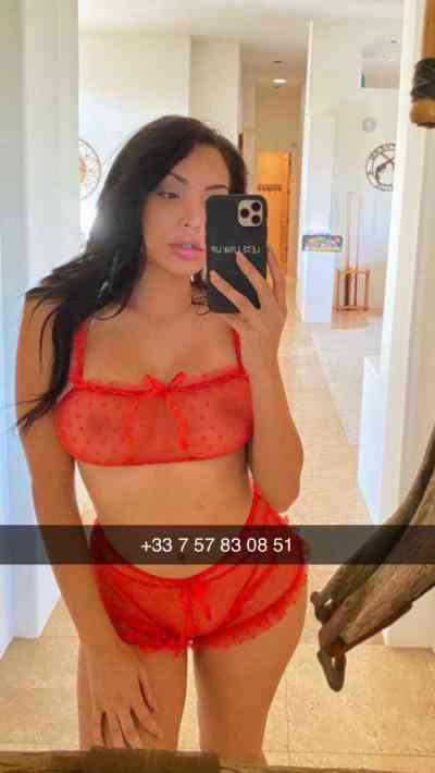 25 year old French Escort in Prijedor Maeva Independent