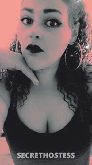 28 year old Escort in Tucson AZ Come Hang Out and Have Some Fun with our Slutty Horny Curvy 