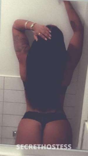 21 year old Escort in Queens NY BE UBER READY AND READY TO PAY TO PLAY slim thick