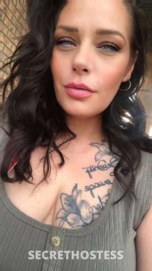 41 year old Escort in Edmonton Unleash Your Wildest Desires with a Squirting BBW Cougar 