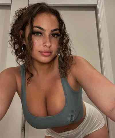 25Yrs Old Escort Hamra Image - 1