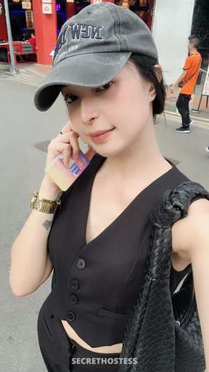 Im Sam, a fun-loving gal with a mixed heritage. Born and  in Iloilo City