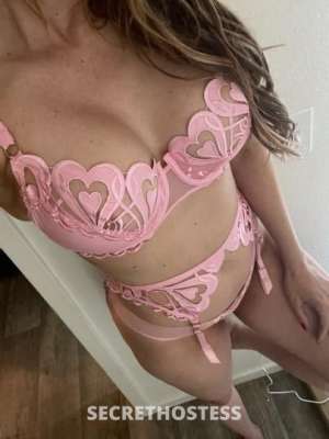 34 Year Old Escort Phoenix AZ Brunette - Image 4