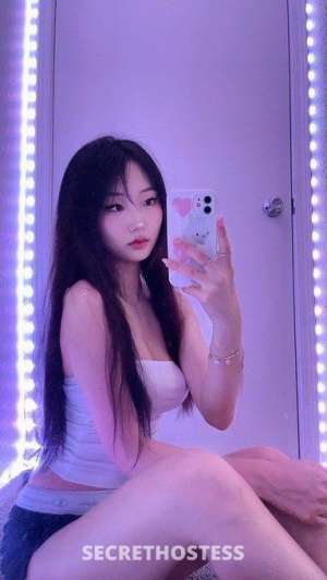 23 Year Old Asian Escort Bowling Green KY - Image 1