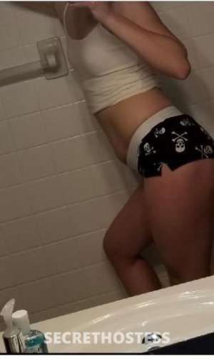 Ashley 18Yrs Old Escort Green Bay WI Image - 1