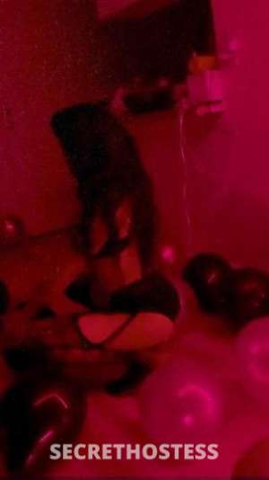 18 year old Escort in Las Vegas NV Let's Have Fun~ Petite Sexy Girl for Comfy, Enjoyable 