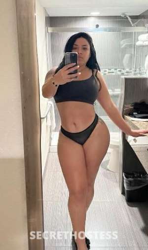 I'm Laura, a hot Venezuelan babe with sexy curves. Incall  in Fort Lauderdale FL