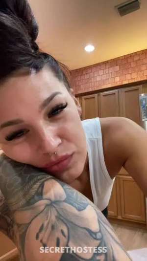 32 year old Escort in Omaha NE I'm Antonia Straight Shooter Great Conversationalist