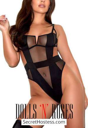 25 year old Escort in London Zeyna Elegance, Beauty, Class
