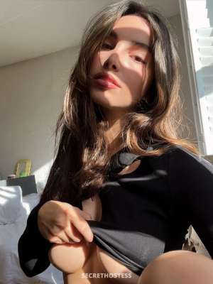 26 Year Old Escort Brooklyn NY Brown Hair Brown eyes - Image 1