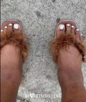 32 year old Escort in Sioux Falls SD I'm Your Naughty BBW Dream - Call Now