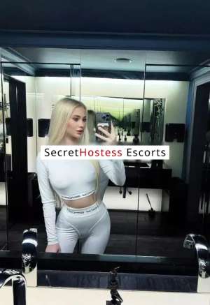 20 Year Old Ukrainian Escort Milan Brown eyes - Image 6