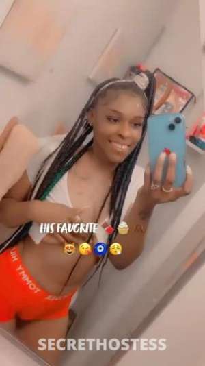 27 year old Caucasian Escort in Waterloo IA I'm 26, black hair, brown eyes, average build, 5'5