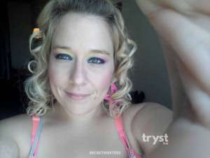 30 Year Old Caucasian Escort Phoenix AZ Blonde Blue eyes - Image 2