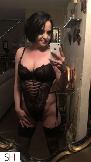 43Yrs Old Escort 162CM Tall Winnipeg Image - 0