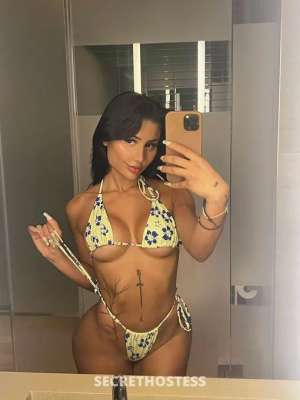 25 year old Escort in San Francisco CA I'm Andi and I'm here for hot action. Find me on 