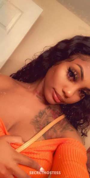 26 year old Escort in McAllen TX Come Play With Me on Social Media