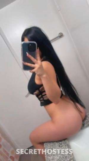 I'm Leah, your hot and flirty Latina in Inland Empire CA