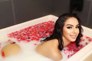 Mia 20Yrs Old Escort Size 6 Sacramento CA Image - 3