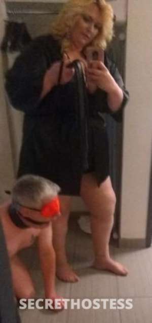 Reina 51Yrs Old Escort St. Louis MO Image - 4