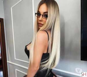 22 year old Escort in Southampton I'm the chick in the pics, and I'm ready to please