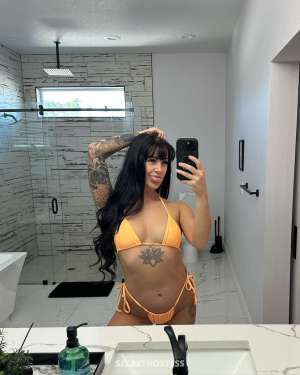 26 year old Caucasian Escort in Santa Maria CA Unwind with a Squirting Mature Vixen