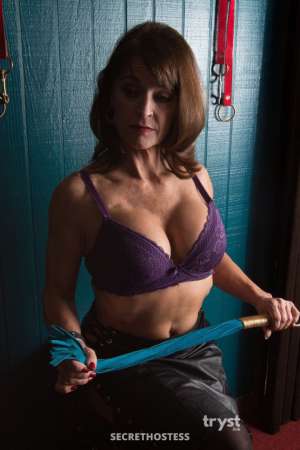 Cassandra 50Yrs Old Escort Size 6 Binghamton NY Image - 4