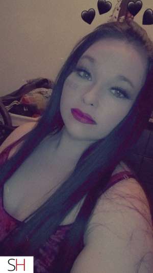 25 year old Caucasian Escort in Winnipeg I'm Thick and Cute BBW Babe Outcalls and Carcalls