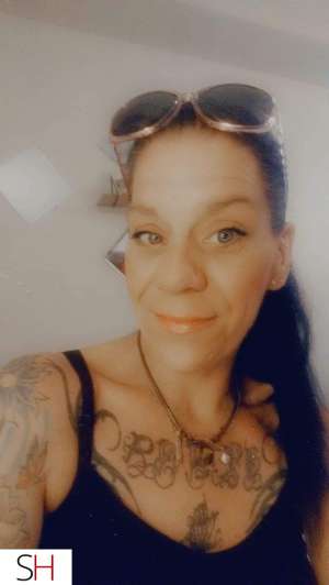 46 year old Caucasian Escort in Winnipeg Ready to Rumble Rules and Rates