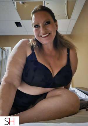 53 year old Caucasian Escort in Winnipeg I'm Dixie, Diamonds' Voluptuous BBW - Let's 