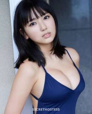 I'm Eun, a fun and adventurous woman from Korea. Let's meet  in Tel Aviv