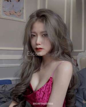 I'm V555, a young Vietnamese lady at 21 with long silky  in Shah Alam